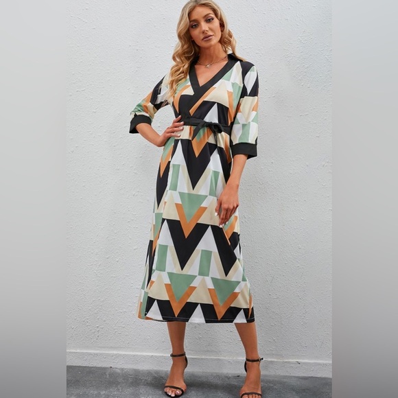 Printed Three-Quarter Sleeve Tied Midi Dress - Picture 1 of 4